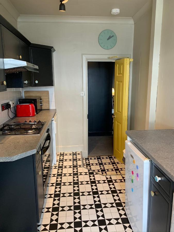Delightful Sunny Flat Apartment *