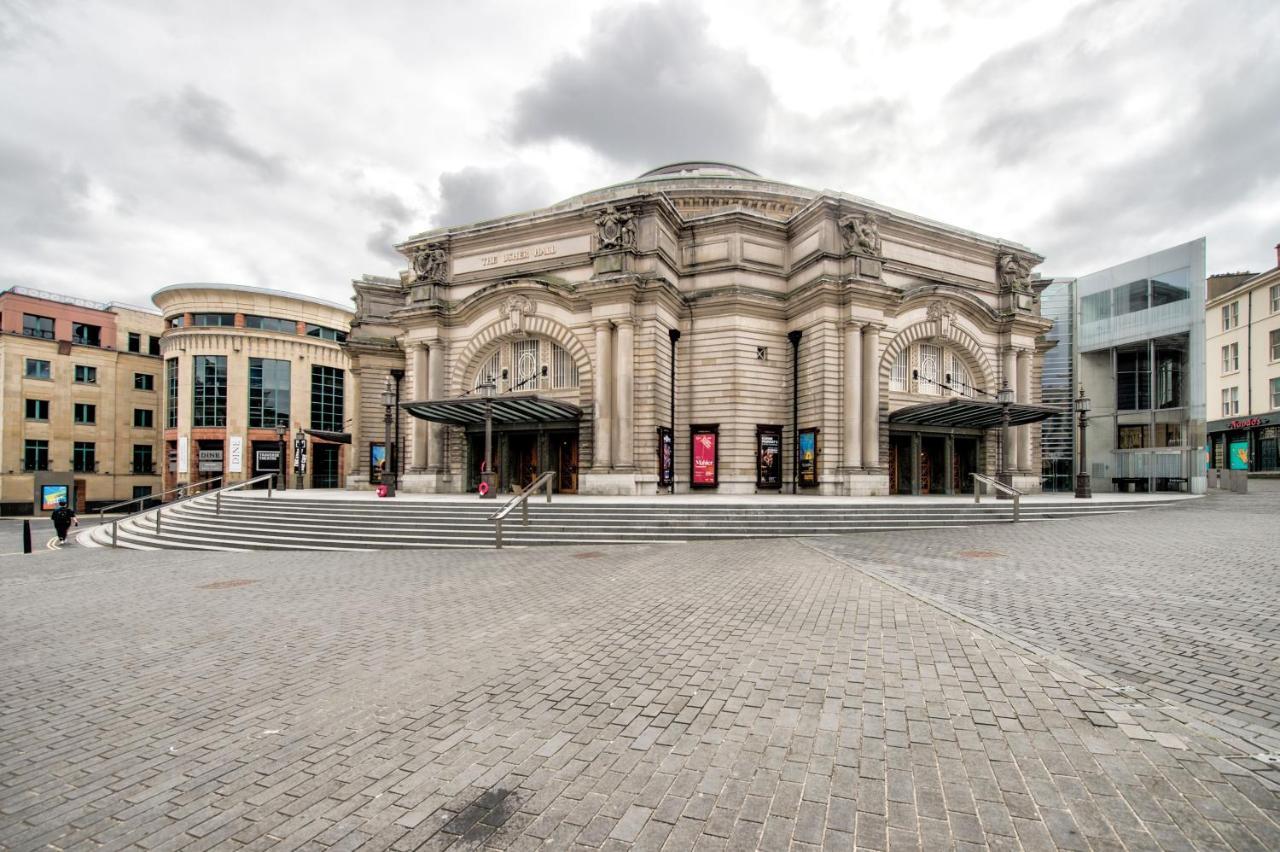 Lothian Road - Perfect Centre Location. * Edinburgh