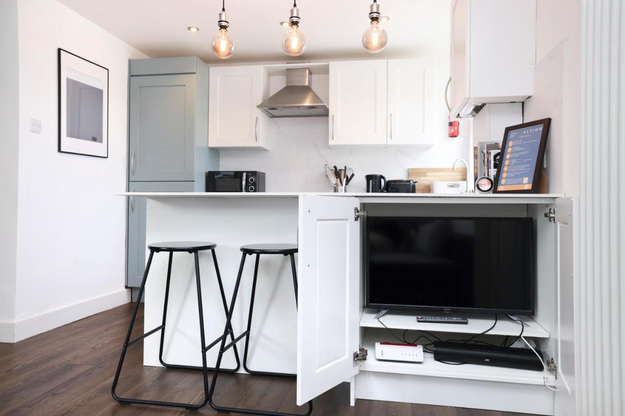 Apartment Joivy Contemporary Royal Mile With Balcony EDI