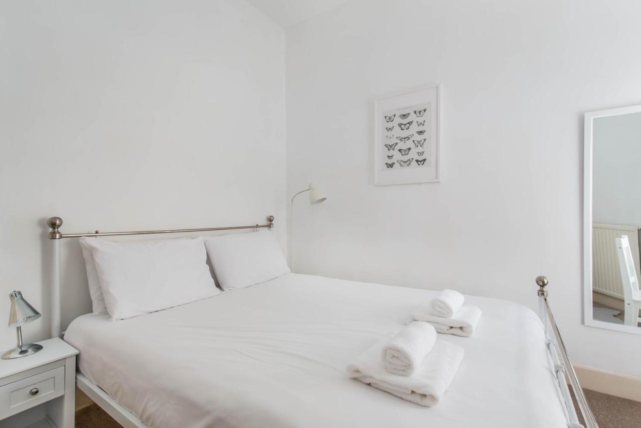 Stockbridge Two Bedroom Apartment Edinburgh