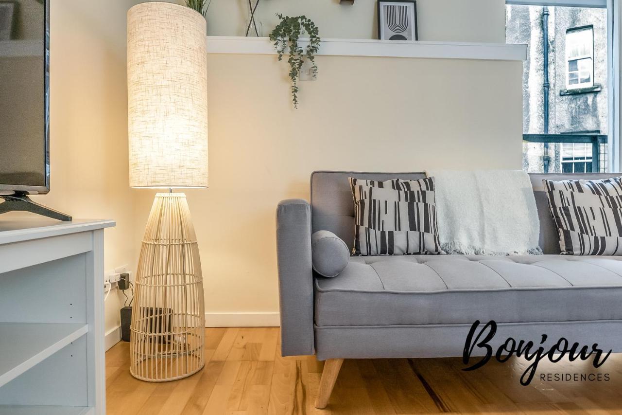 Spacious 2Br-2Ba - Grassmarket - Free Parking By Bonjour Residences Edinburgh Apartment EDI