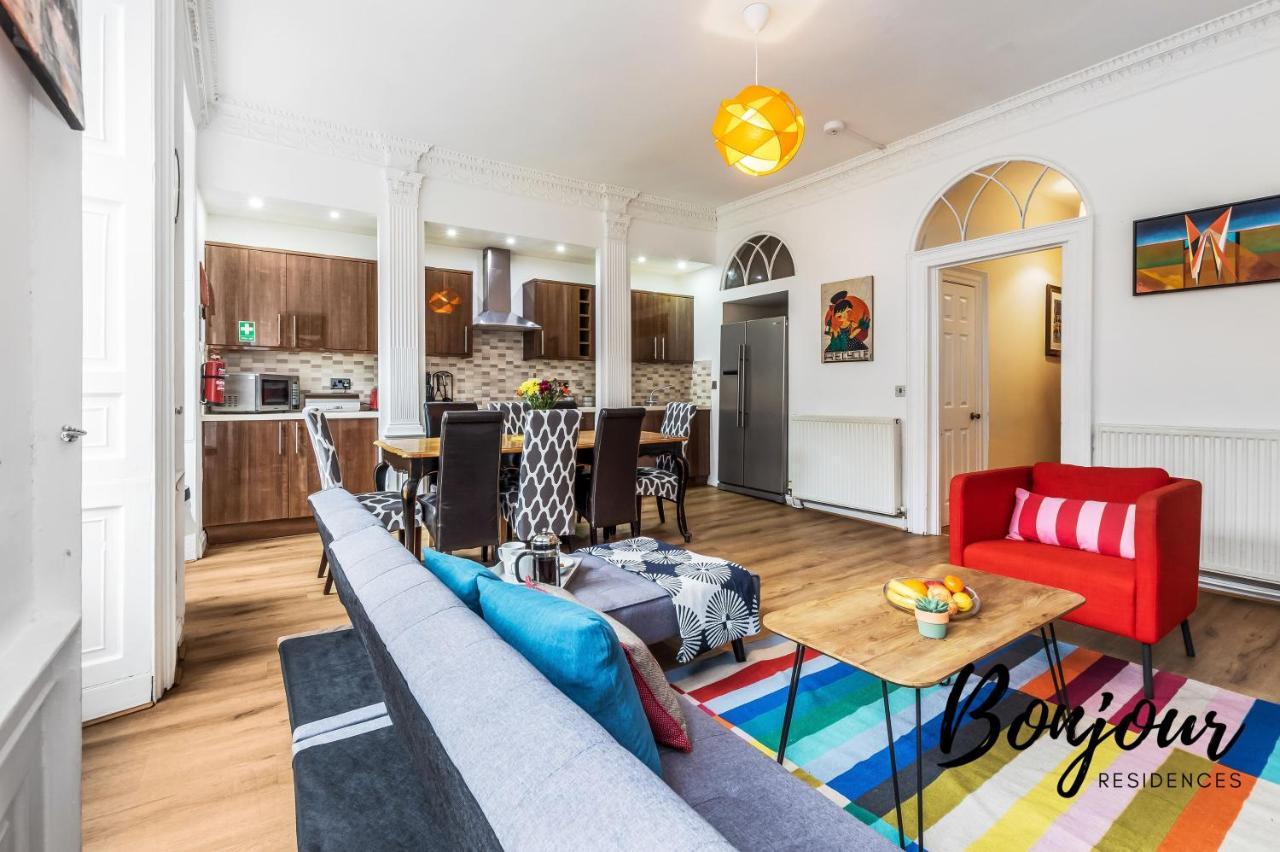 Royal Mile 4br-3ba - Views & Free Parking By Bonjour Residences Apartment Edinburgh