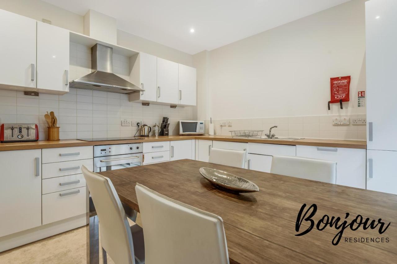 Spacious 2Br-2Ba - Grassmarket - Free Parking By Bonjour Residences Edinburgh * EDI