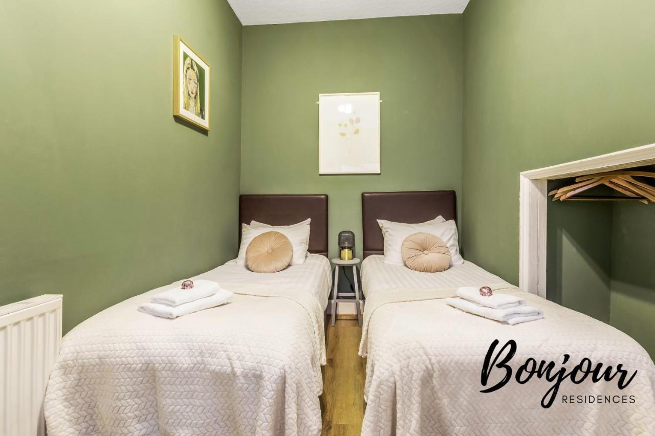 Royal Mile 4br-3ba - Views & Free Parking By Bonjour Residences Apartment *