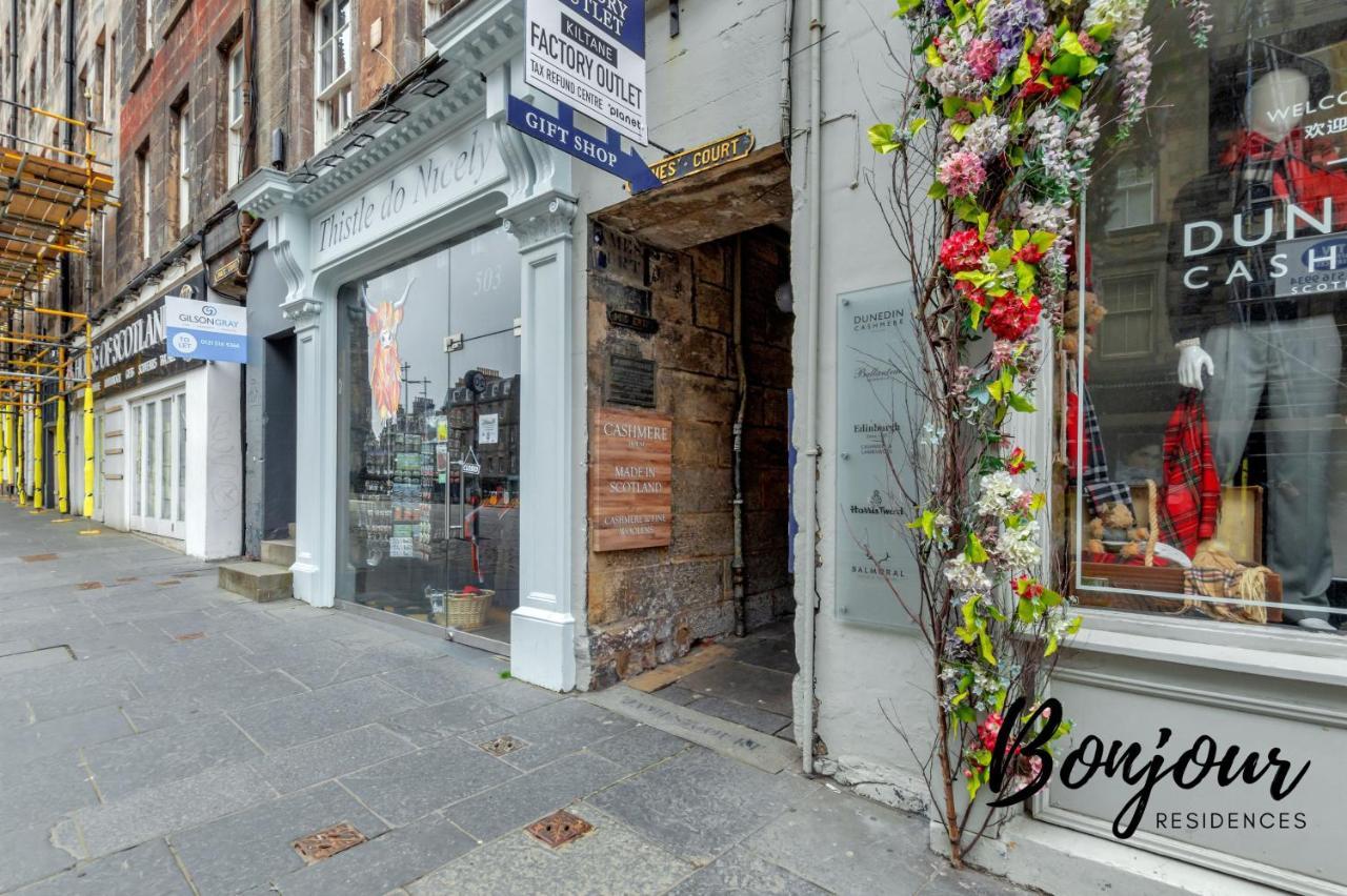 Royal Mile 4br-3ba - Views & Free Parking By Bonjour Residences Apartment Edinburgh