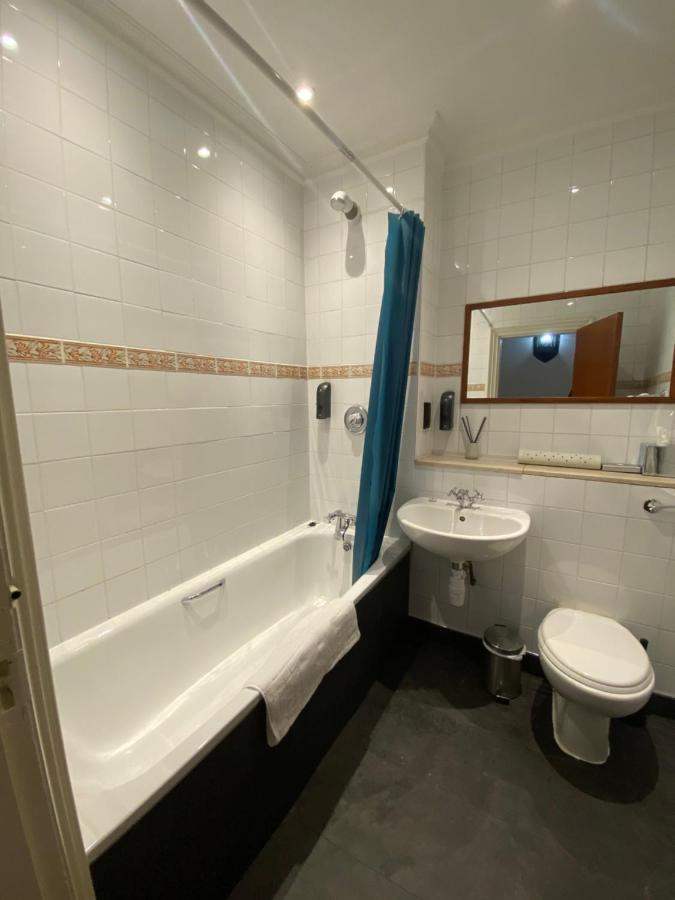 No6 West Coates Hotel