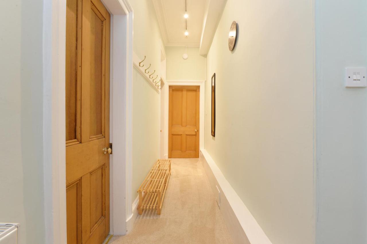 Apartment By The Meadows, Close To Centre EDI