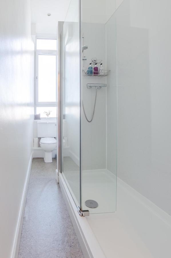 Beautiful Center 1 Bed With Park View Edinburgh