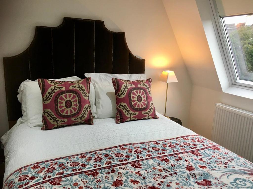 Antler Guest house