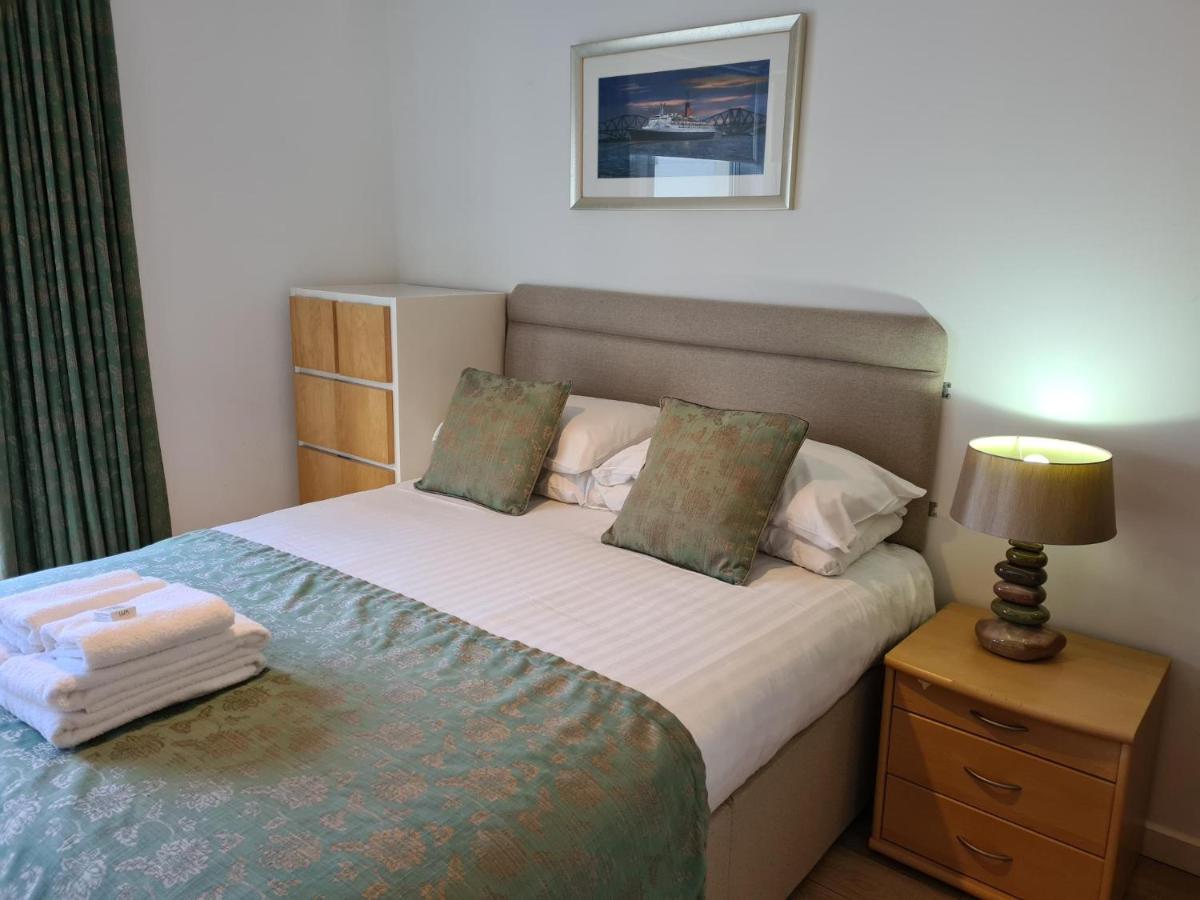 The Park - Holyrood Road With Free Parking Apartment *