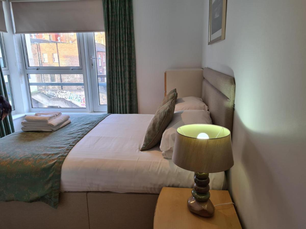 Apartment The Park - Holyrood Road With Free Parking *