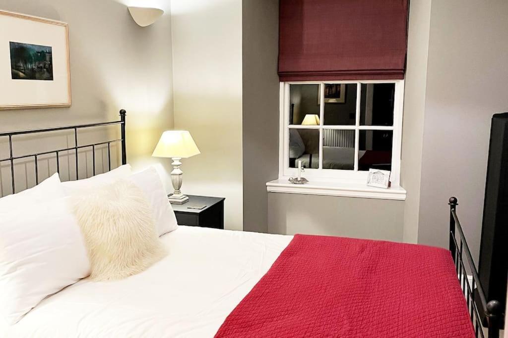 Luxury In The Heart Of The City Apartment *