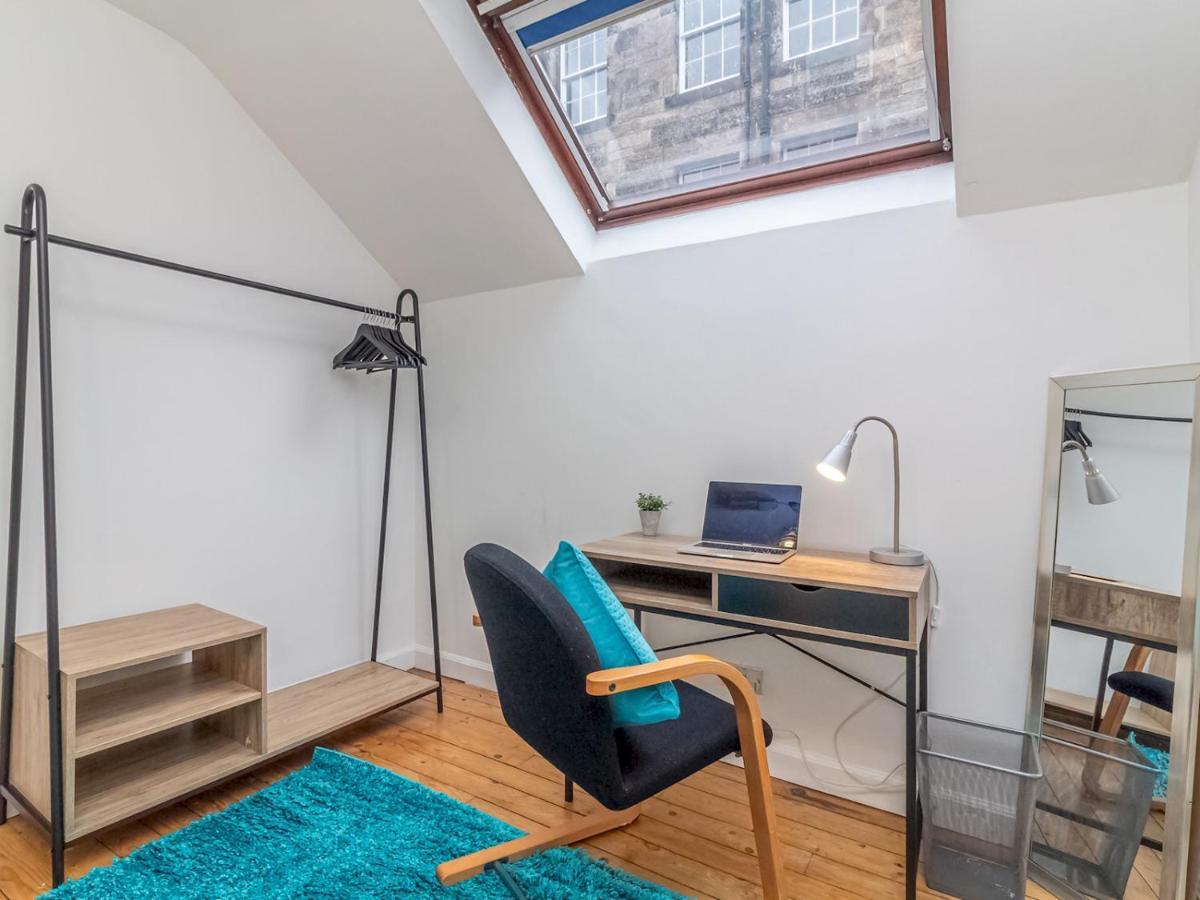 Pass The Keys 2 Beds Flat With Private Entrance In Centre - Sleeps 4 * Edinburgh