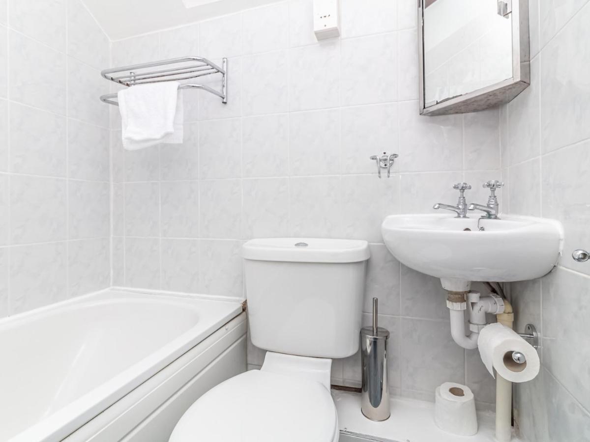 Pass The Keys 2 Beds Flat With Private Entrance In Centre - Sleeps 4