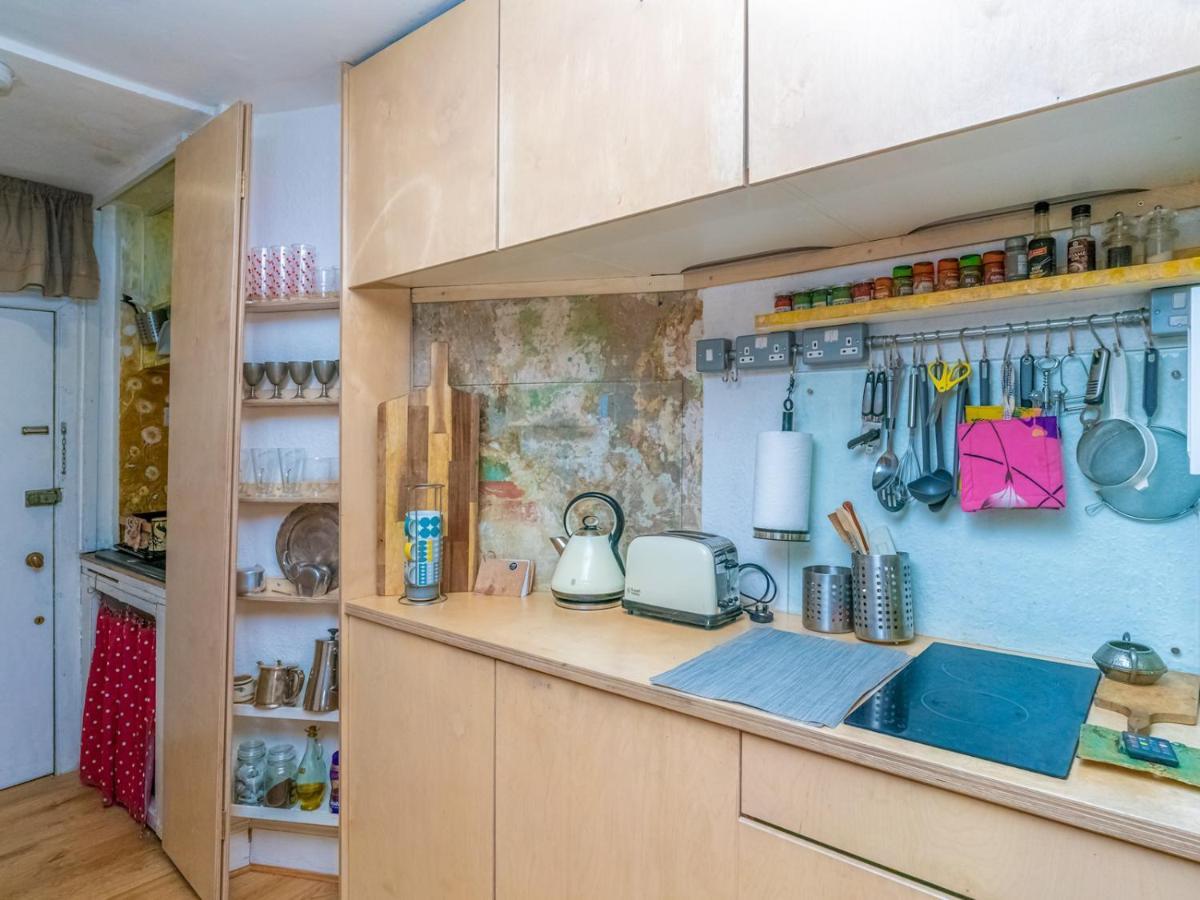 Pass The Keys Cosy And Stylish Open Plan Studio In New Town