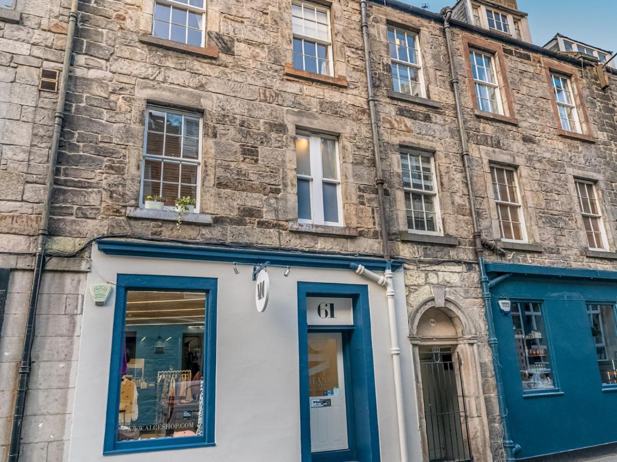 Pass The Keys Cosy And Stylish Open Plan Studio In New Town *