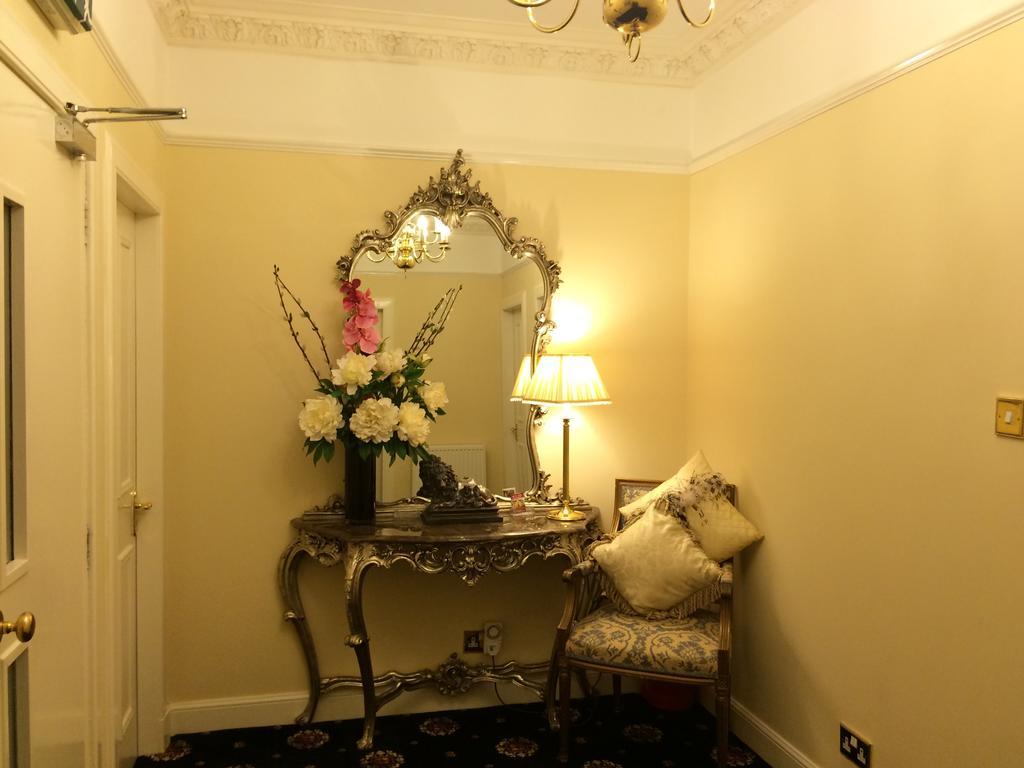 Aaran Guest house