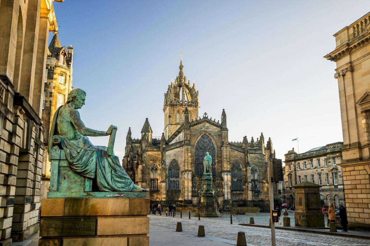 Pass The Keys Spacious 3beds Flat Near Centre - Free Parking Apartment Edinburgh
