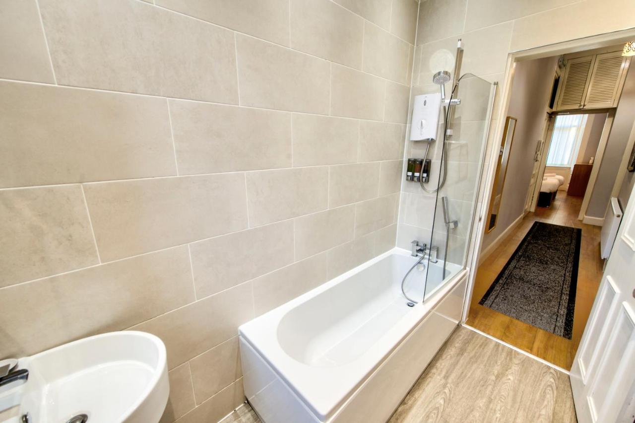Sleeps 6 Free Parking Edinburgh