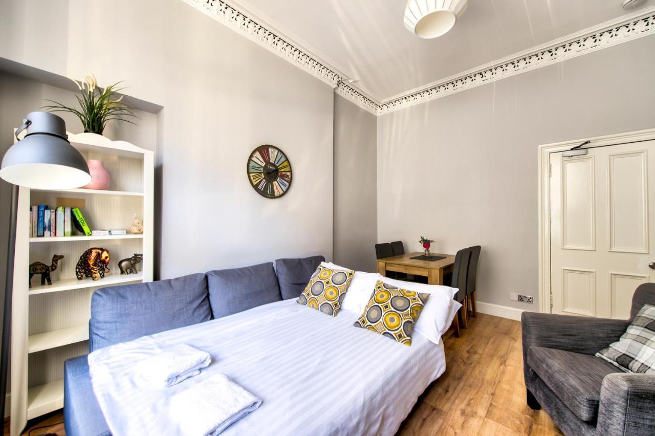 Sleeps 6 Free Parking Edinburgh