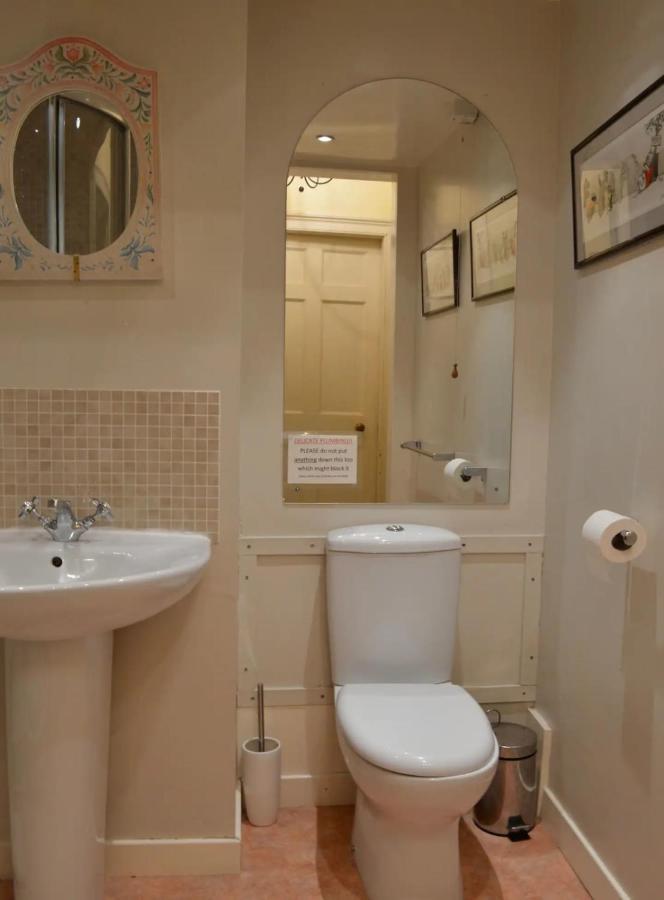Large Central New Town Flat *
