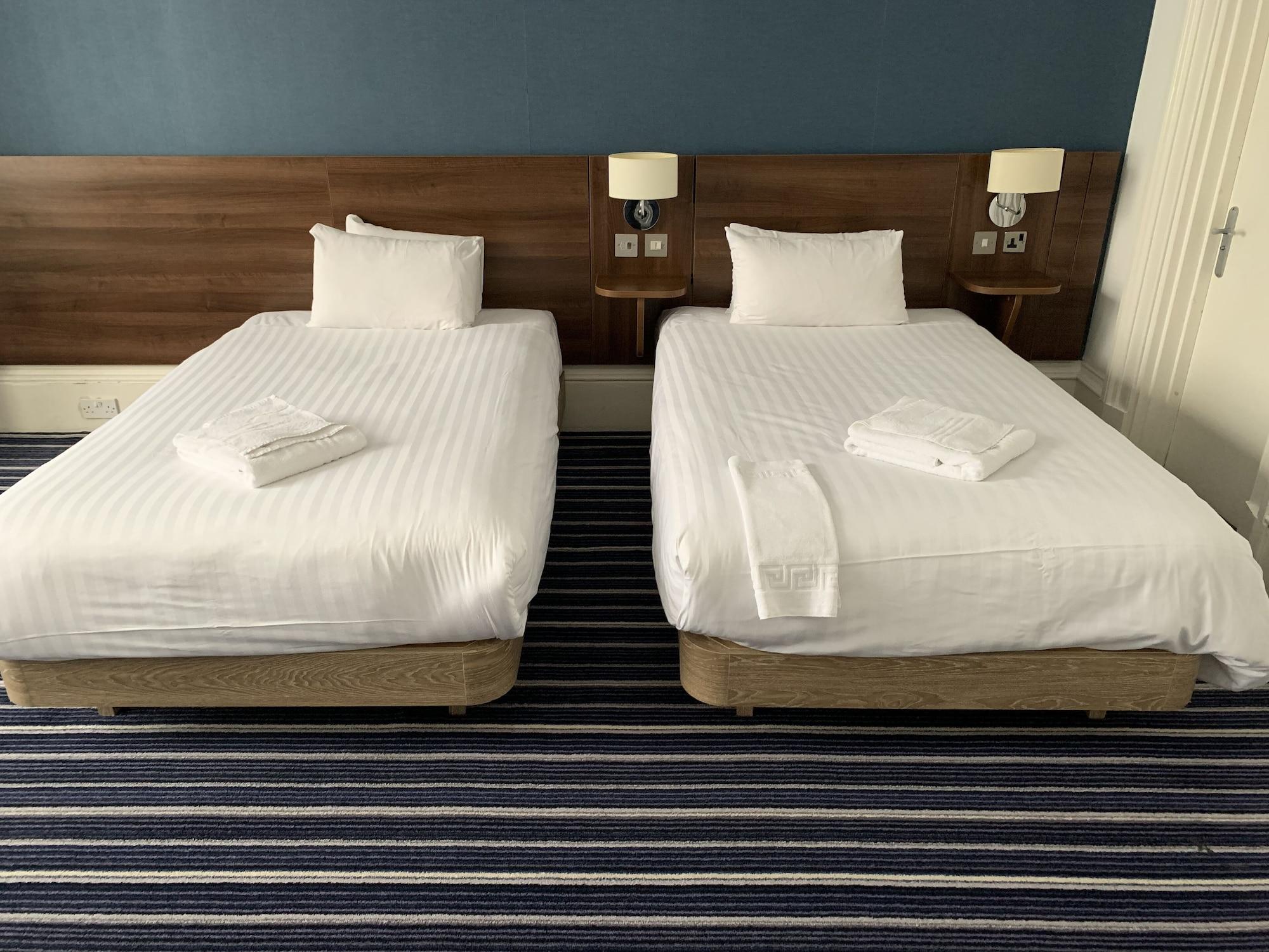 Piries Hotel