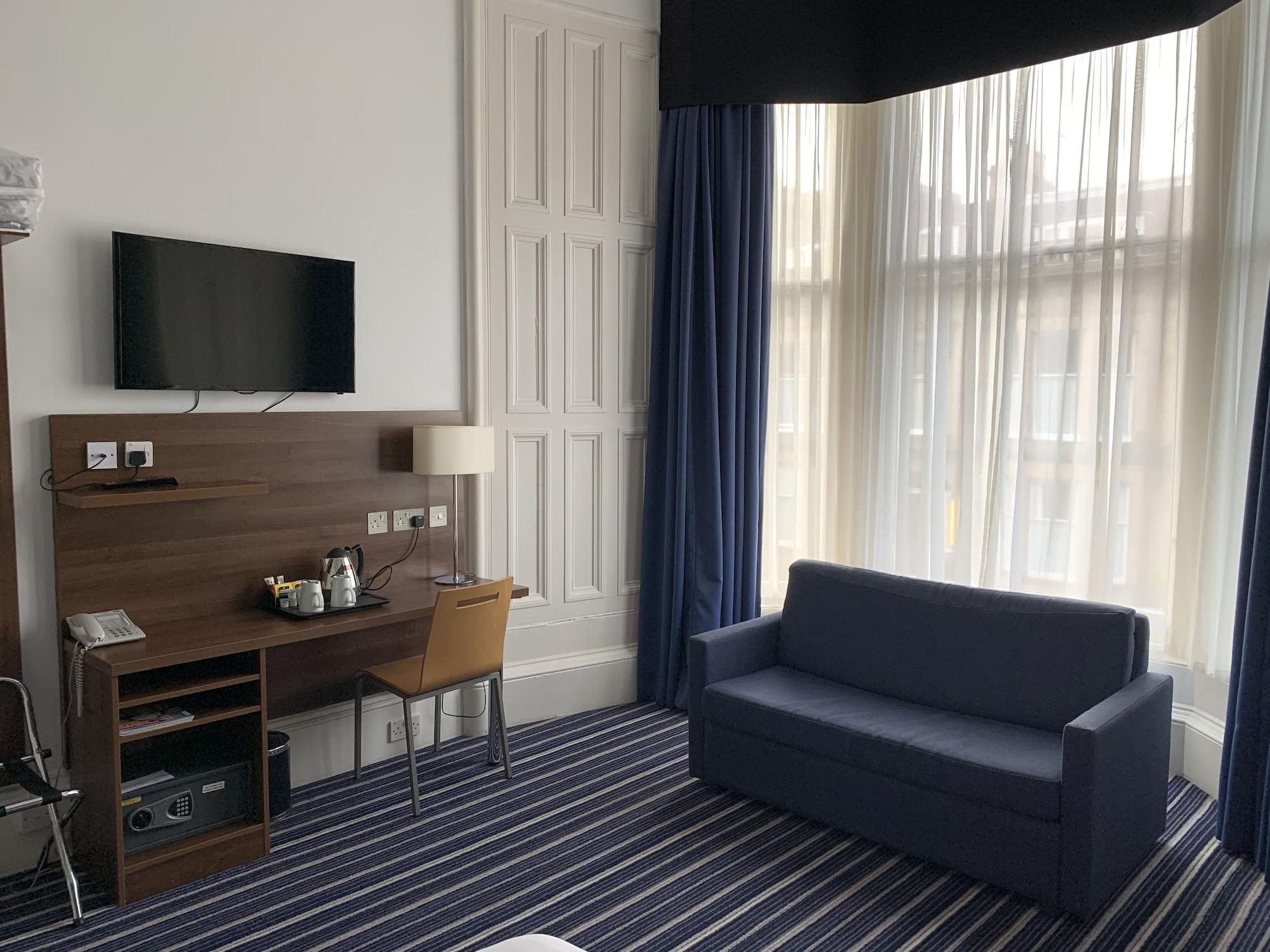 Hotel Piries
