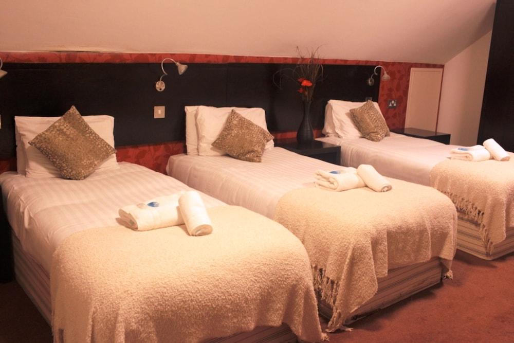 Victoria Park House Hostel