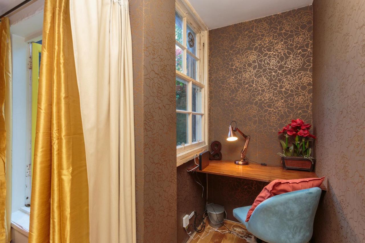 Beautiful Hideout In Center Of Apartment