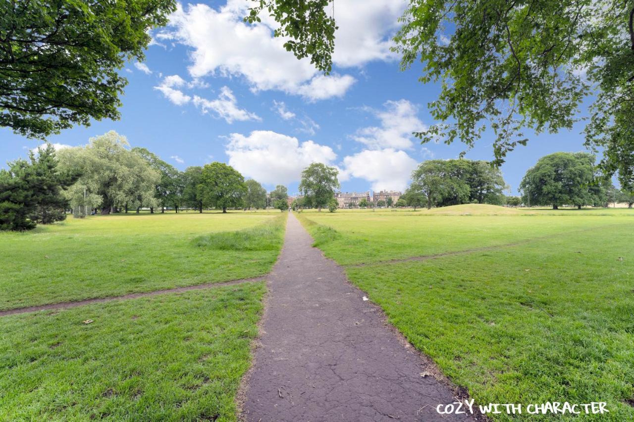 Cozy With Character Cochrane At Leith Links Park EDI