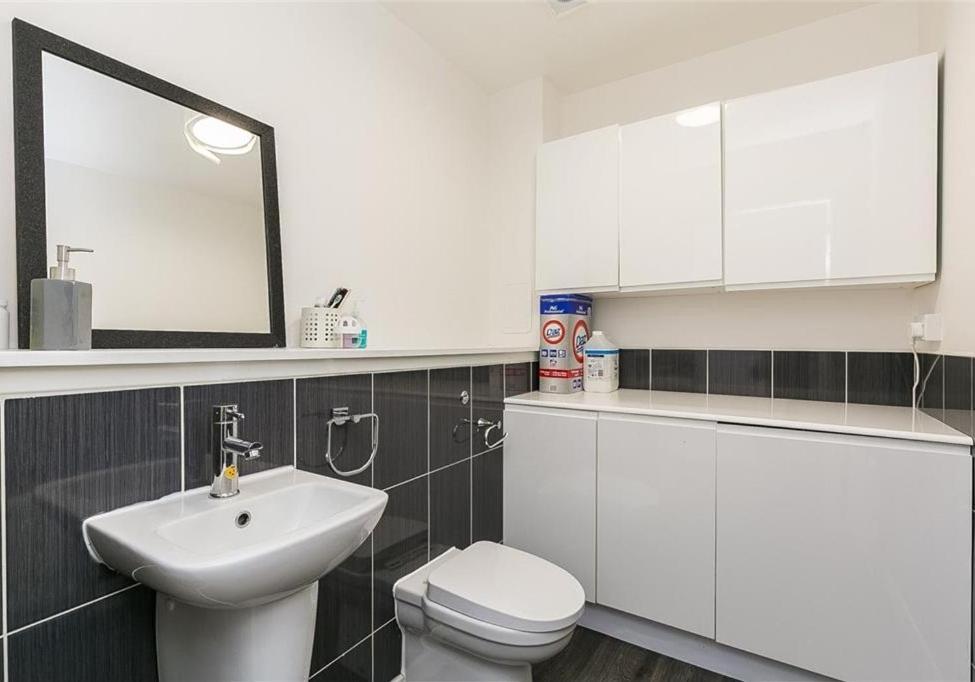 Beautiful 2 Bedroom House In * Edinburgh