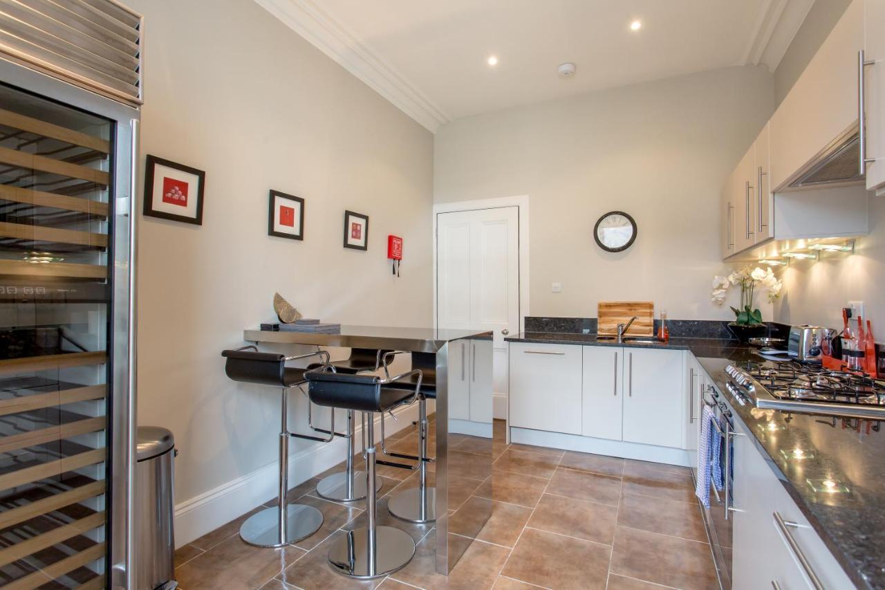 Exclusive 2 Bed, Free Private Parking, In West End * Edinburgh