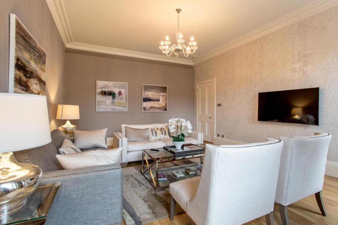 Apartment Exclusive 2 Bed, Free Private Parking, In West End *