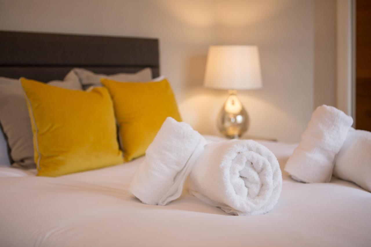 Apartment Exclusive 2 Bed, Free Private Parking, In West End Edinburgh