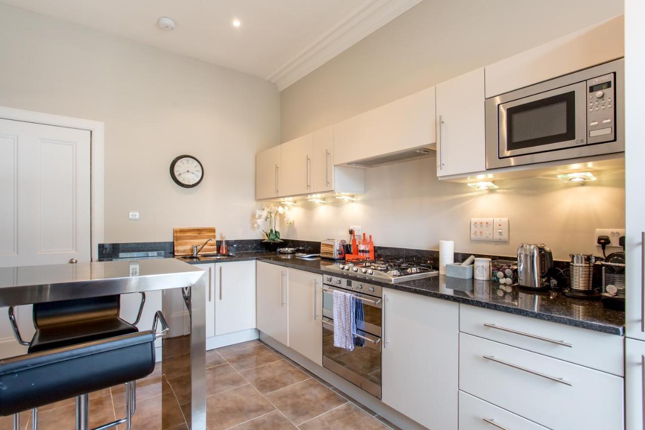 Exclusive 2 Bed, Free Private Parking, In West End Apartment Edinburgh