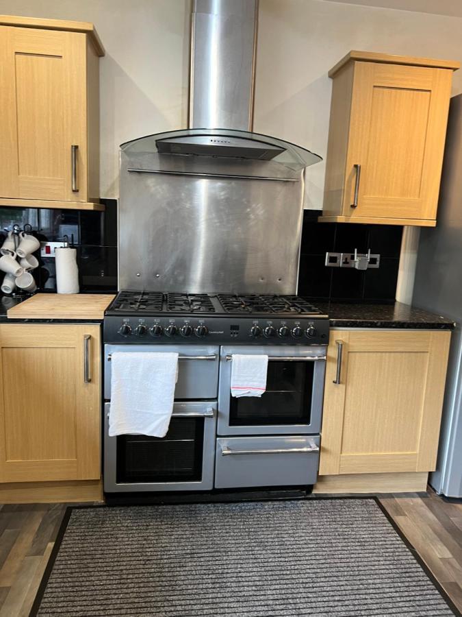 4 Bed Near Airport Edinburgh