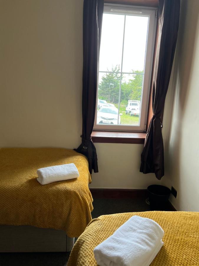 4 Bed Near Airport Edinburgh