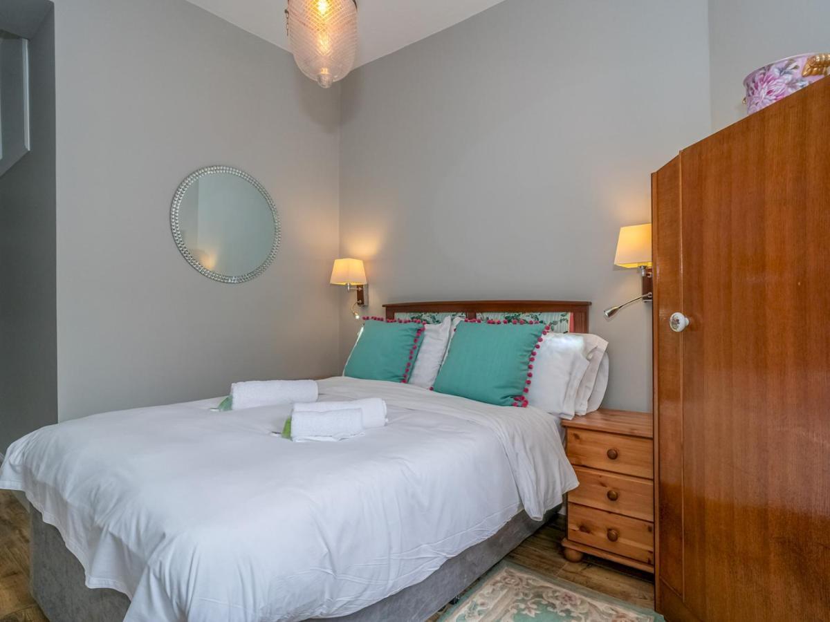 Ferienhaus Pass The Keys Superb 3beds House In Chic Area Of The Centre