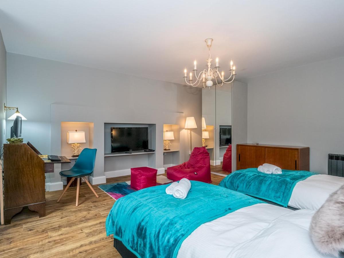 Ferienhaus Pass The Keys Superb 3beds House In Chic Area Of The Centre EDI