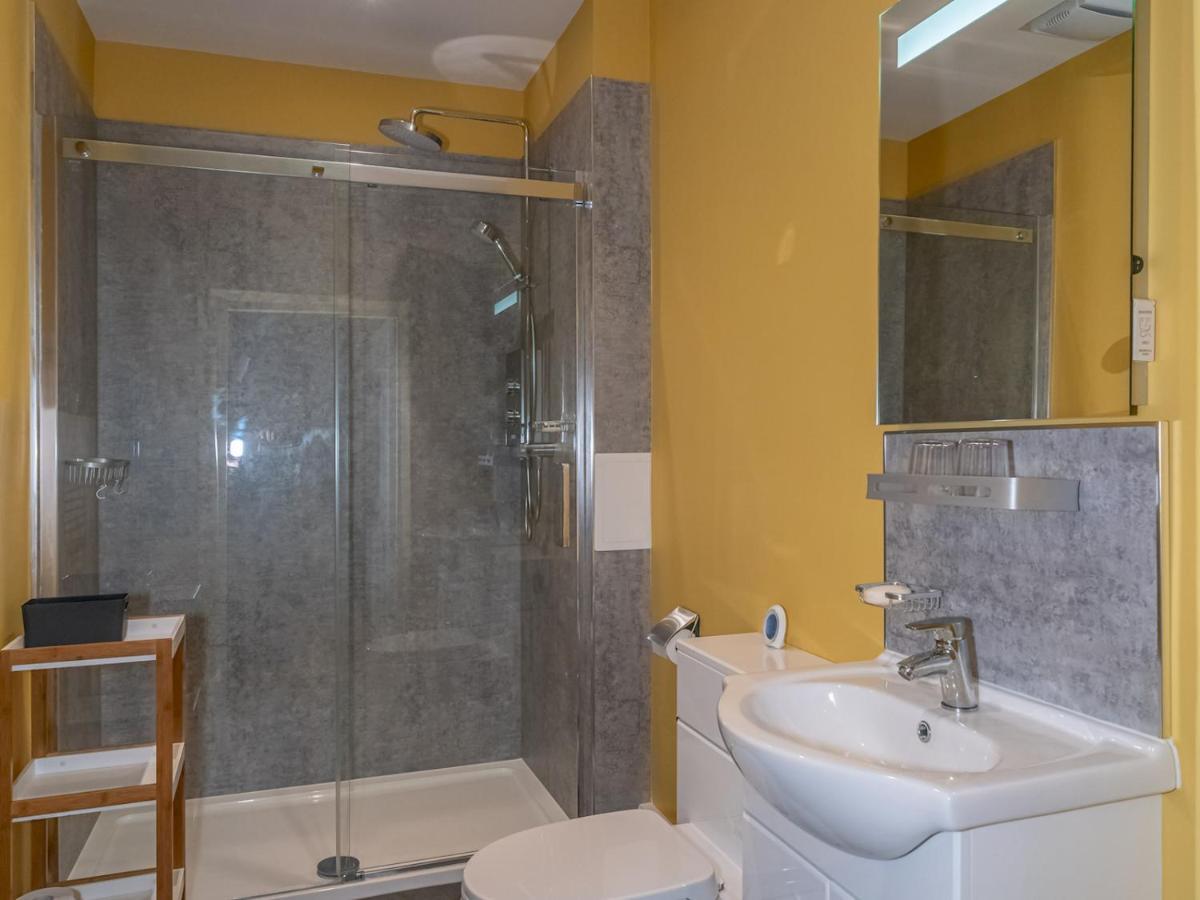 Ferienhaus Pass The Keys Superb 3beds House In Chic Area Of The Centre *