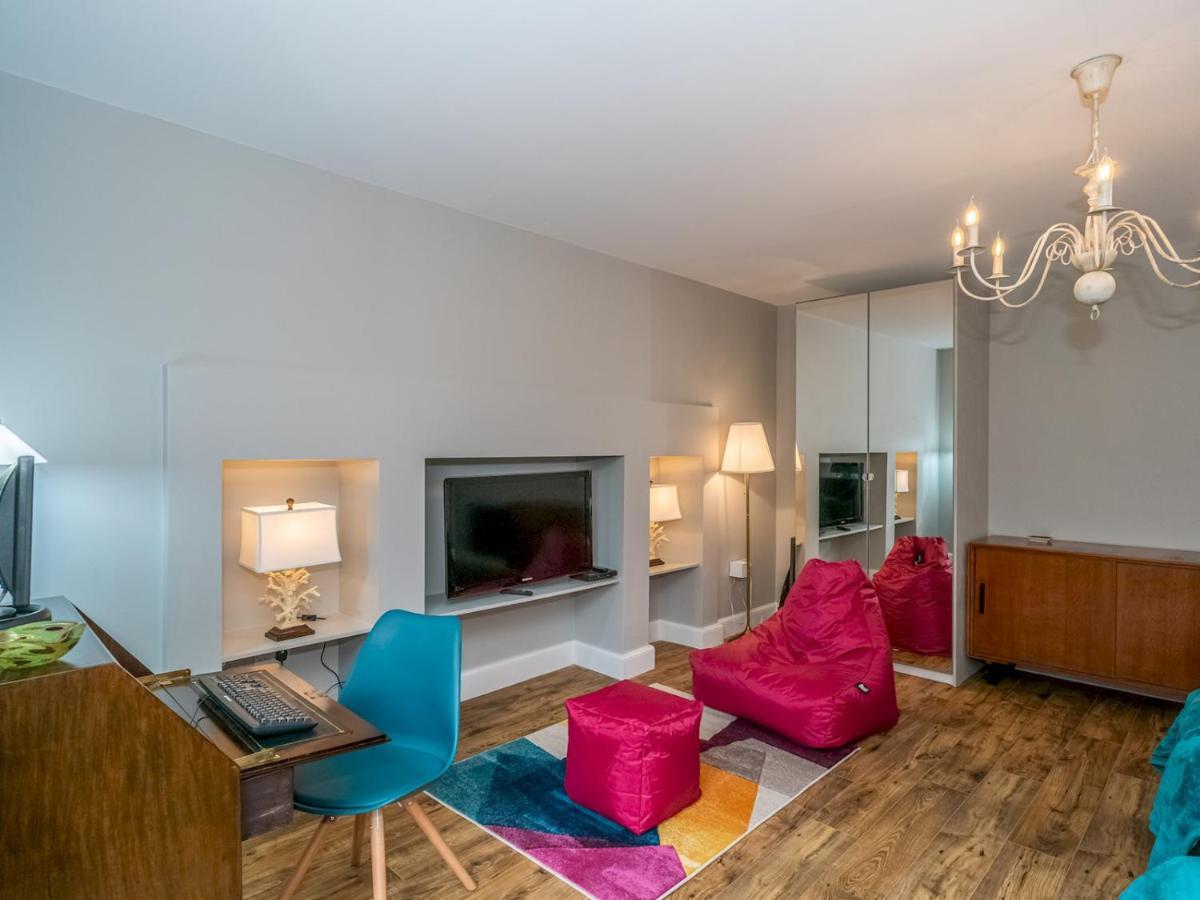 Pass The Keys Superb 3beds House In Chic Area Of The Centre Ferienhaus