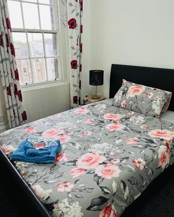 Historic Royal Mile Flat , 5min From Waverly Railway Station Apartment