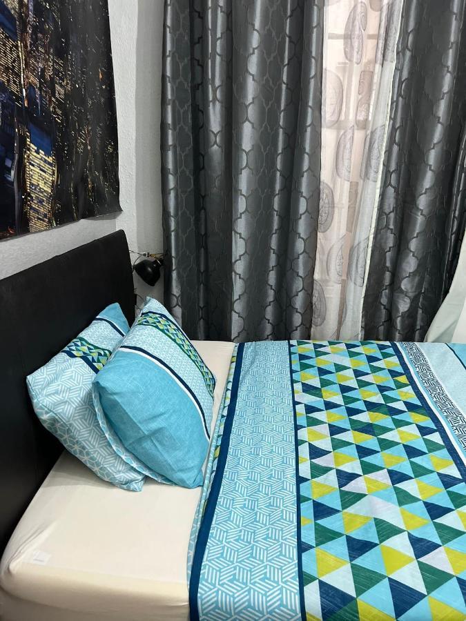 Historic Royal Mile Flat , 5min From Waverly Railway Station Apartment Edinburgh