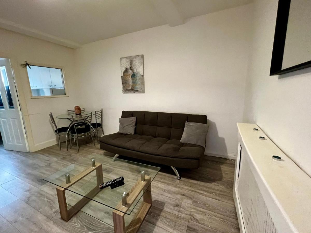 Lovely 2 Bedroom - Centre Edinburgh