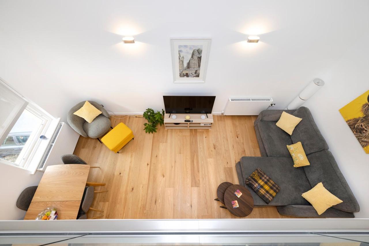 Modern 3-storey 3-bedroom * Edinburgh