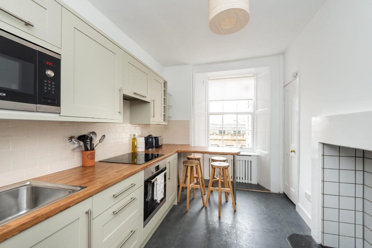 Apartment Luxury 3 Bedroom On Edinburgh's Royal Mile *