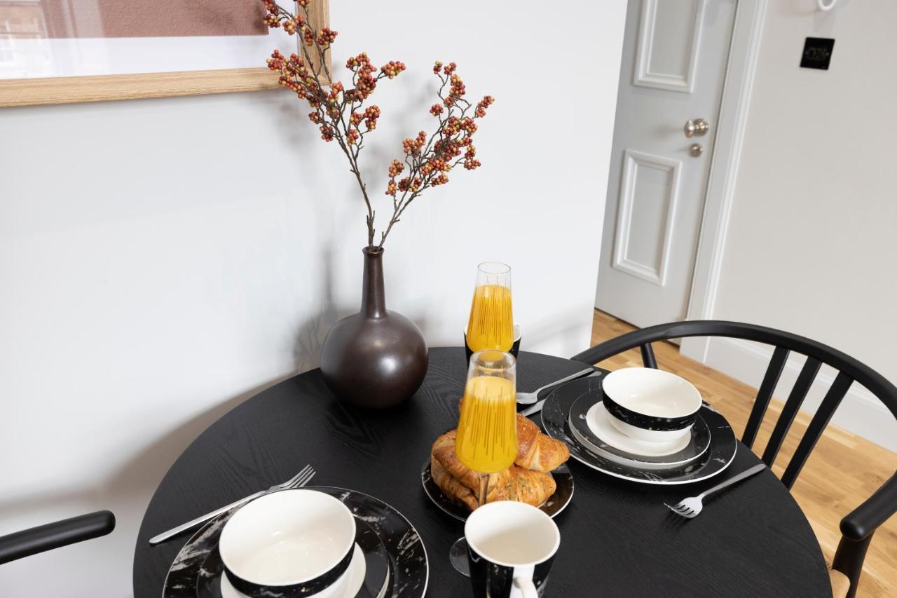 Dragon Luxury Serviced At Alva Street *
