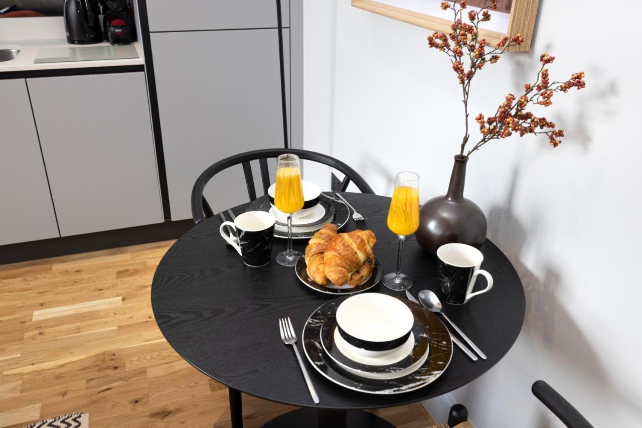 Dragon Luxury Serviced At Alva Street Apartment