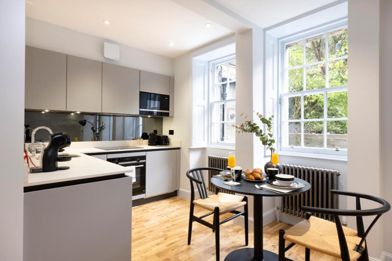 Dragon Luxury Serviced At Alva Street Apartment