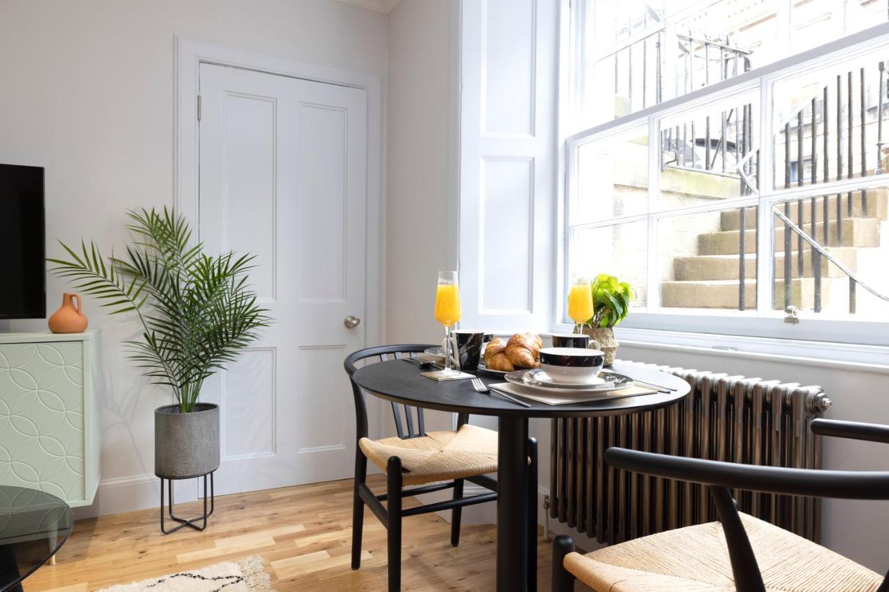 Dragon Luxury Serviced At Alva Street * Edinburgh
